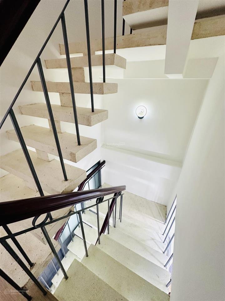 Nhà đẹp quận 10 cạnh phố đi bộ  33m2 4 tầng btct 5 pn chỉ 7 tỷ 4