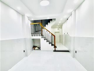 Nhà mới ở ngay  nguyễn văn cừ, quận 1, 33m2, 3 tầng, 3 pn  chỉ 6 tỷ 1 thương lượng