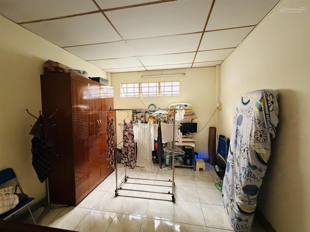 Bán nhà lê thị riêng phường bến thành  52m2 2 mặt hẻm gần mặt tiền  9 tỷ 7 thương lượng