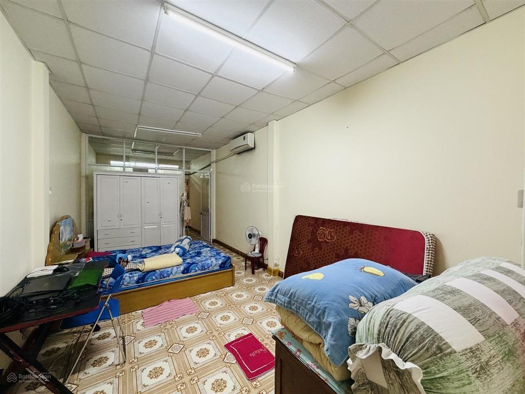 Bán nhà lê thị riêng phường bến thành  52m2 2 mặt hẻm gần mặt tiền  9 tỷ 7 thương lượng