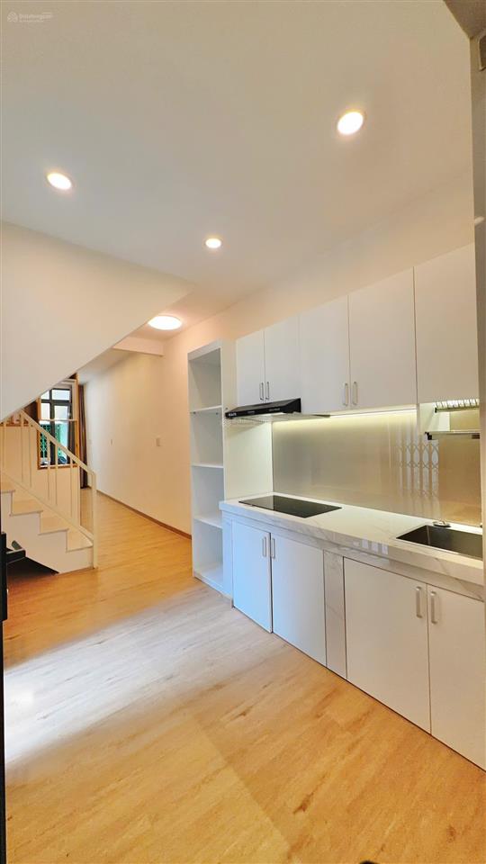 Nhà đẹp full nội thất  cạnh mt nguyễn duy dương quận 10 32m2 2 tầng 2 pn  nhỉnh 6 tỷ