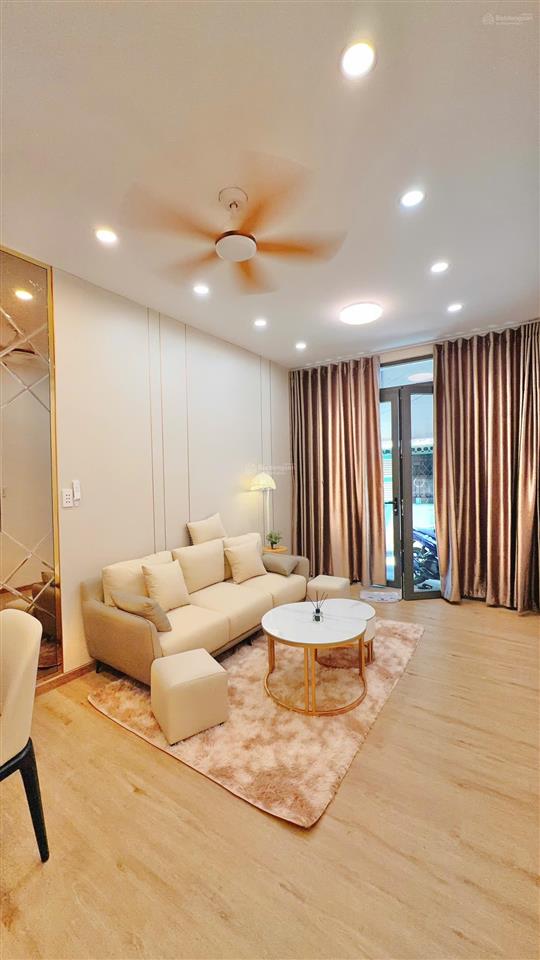 Nhà đẹp full nội thất  cạnh mt nguyễn duy dương quận 10 32m2 2 tầng 2 pn  nhỉnh 6 tỷ