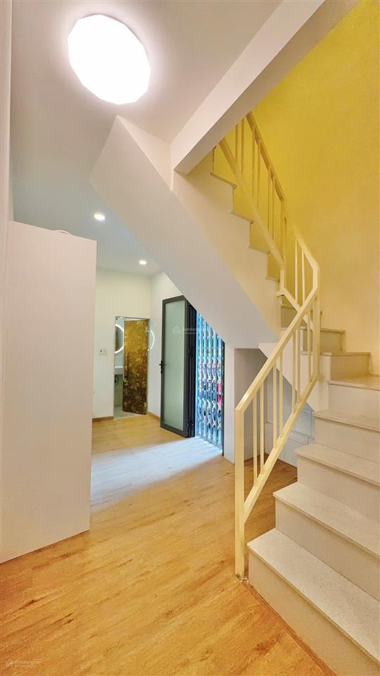 Nhà đẹp full nội thất  cạnh mt nguyễn duy dương quận 10 32m2 2 tầng 2 pn  nhỉnh 6 tỷ