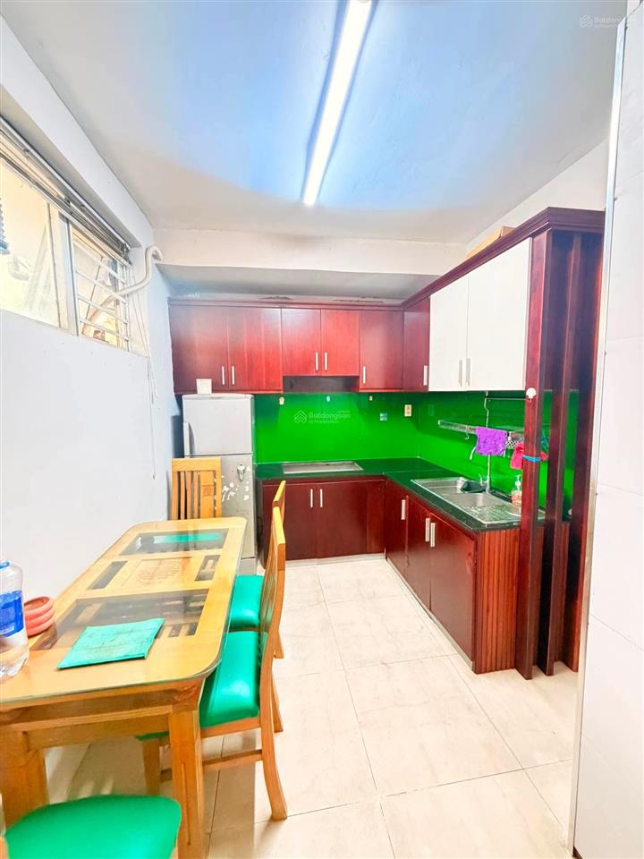 Cạnh lancaster  hẻm 4m  nguyễn trãi quận 1 32m2 ngang 8m 2 tầng  7 tỷ