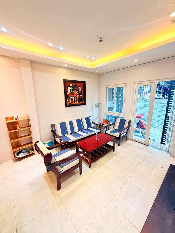 Cạnh lancaster  hẻm 4m  nguyễn trãi quận 1 32m2 ngang 8m 2 tầng  7 tỷ