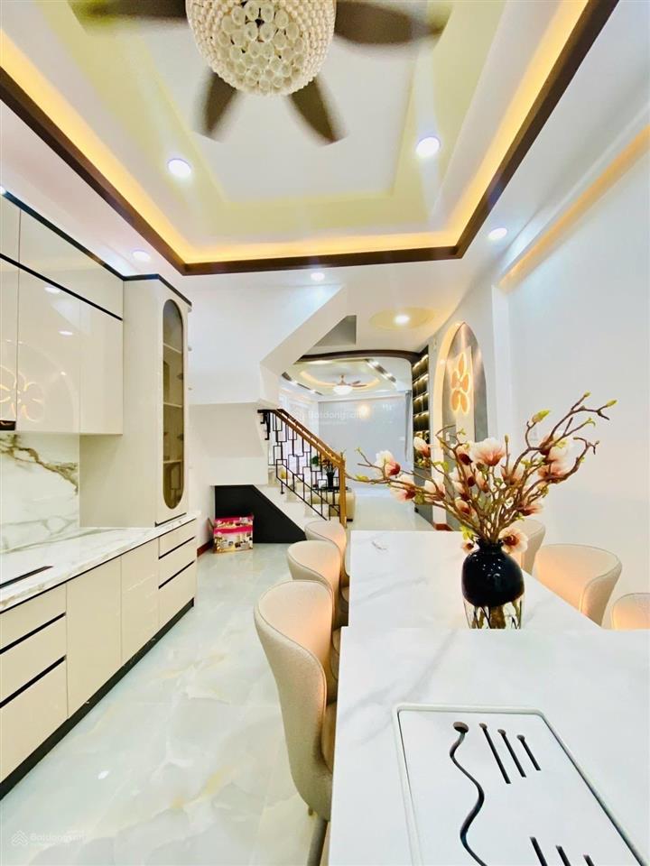 Nhà đẹp ở ngay  full nội thất  cách mạng tháng 8 quận 10 41m2 5 tầng  9 tỷ 9
