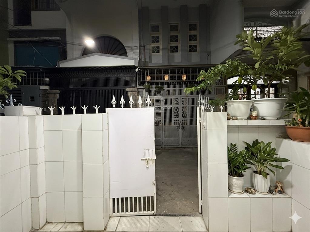 Gần bv trưng vương  hẻm 5m  15 nguyễn ngọc lộc quận 10  39m2 3 tầng 3 pn  8 tỷ x