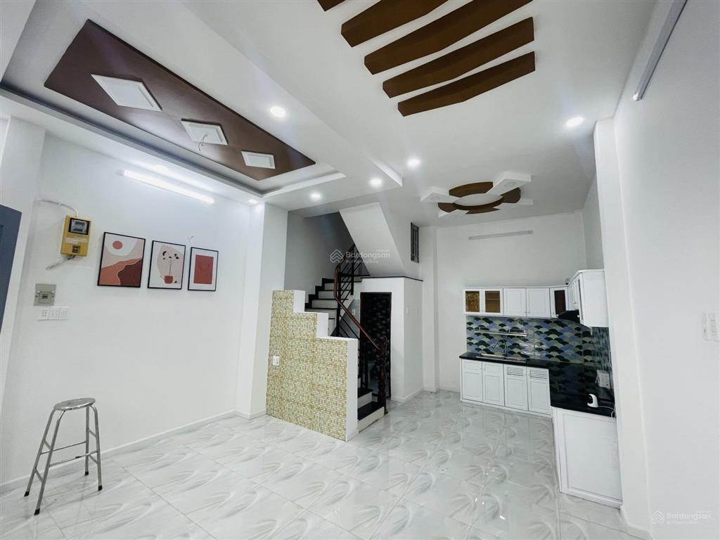 Nhà mới  392/8 cao thắng, quận 10  35m2, 3 tầng  ngang 5m  chỉ 7 tỷ x thương lượng
