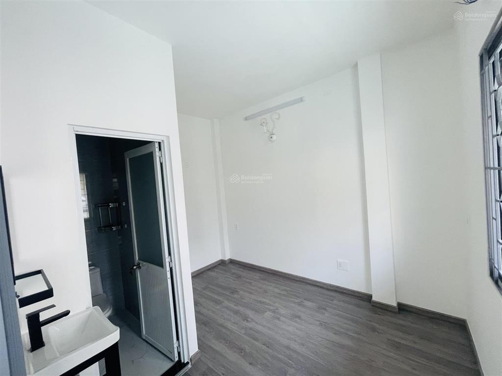 Nhà mới  392/8 cao thắng, quận 10  35m2, 3 tầng  ngang 5m  chỉ 7 tỷ x thương lượng
