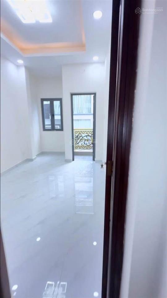 Nhà đẹp  hxh lê hồng phong quận 10 39m2 5 tầng 5 pn  8 tỷ x