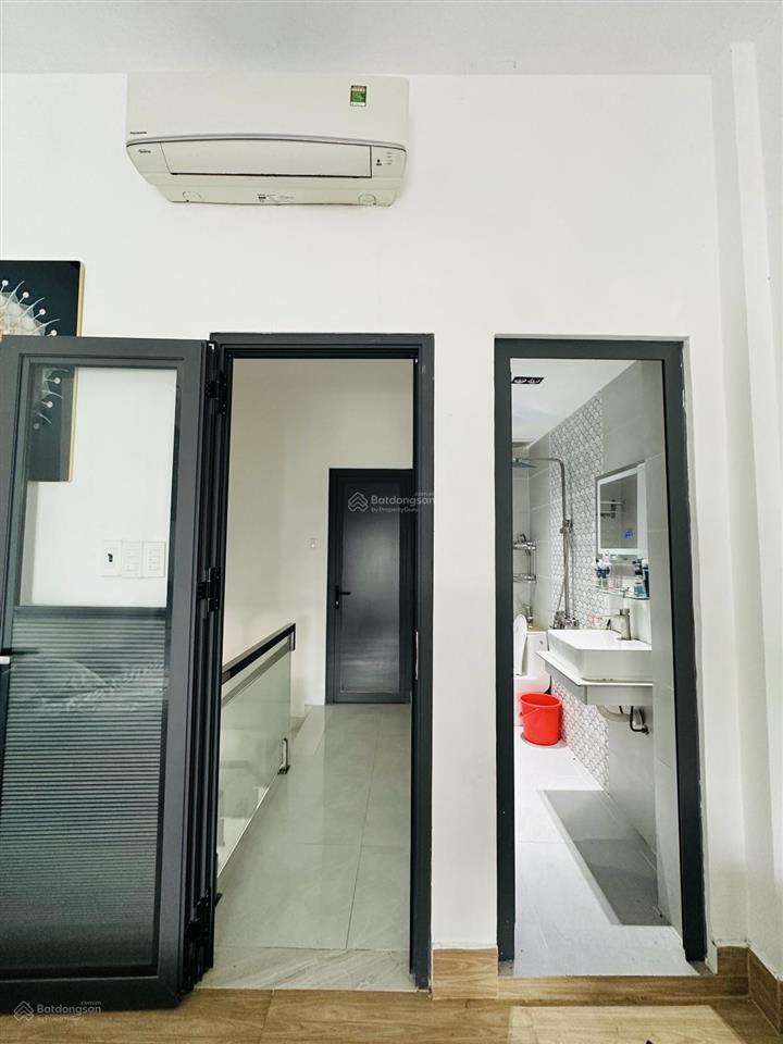 Nhà đẹp hẻm 4m thông  lê hồng phong quận 10  46m2 ngang 4m 3 tầng 3 pn  chỉ 9 tỷ 2