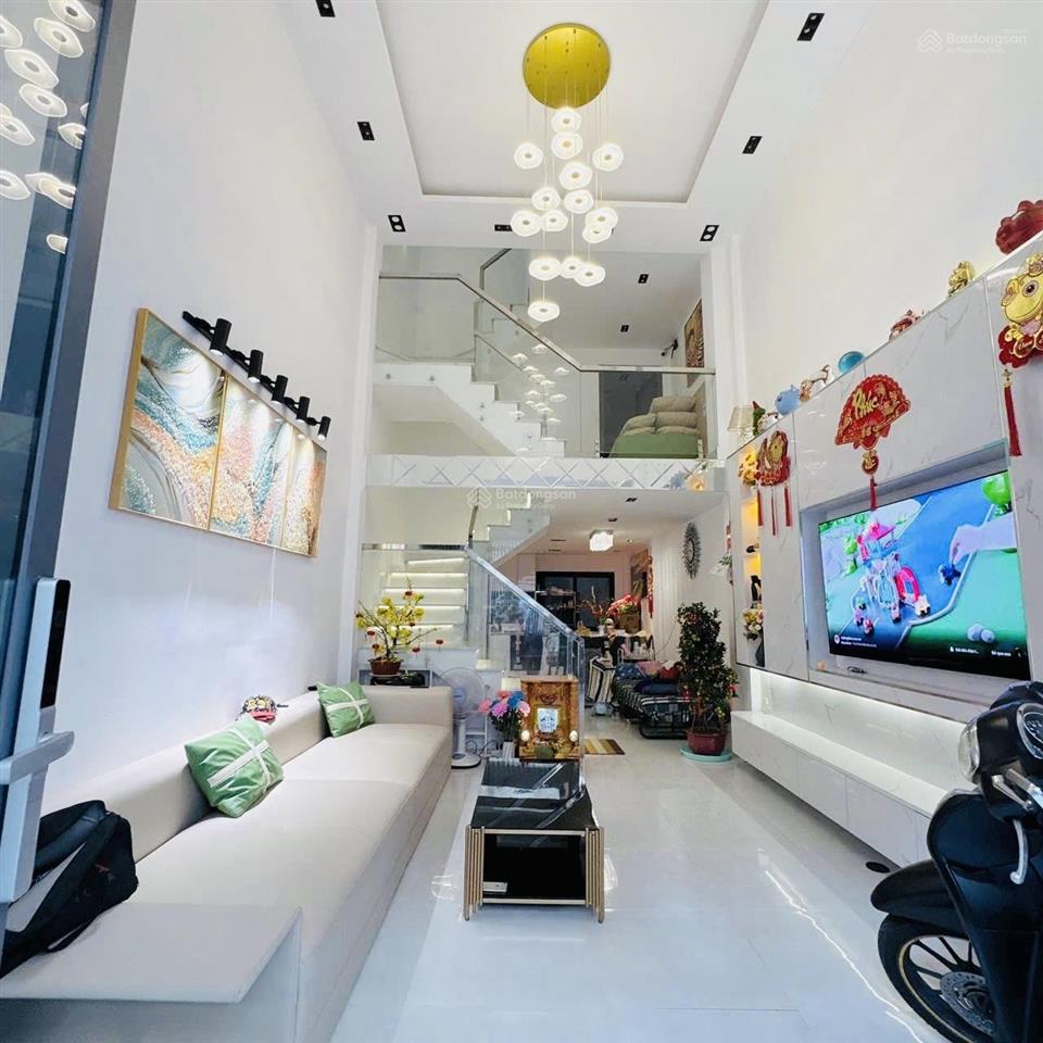 Nhà đẹp hẻm 4m thông  lê hồng phong quận 10  46m2 ngang 4m 3 tầng 3 pn  chỉ 9 tỷ 2
