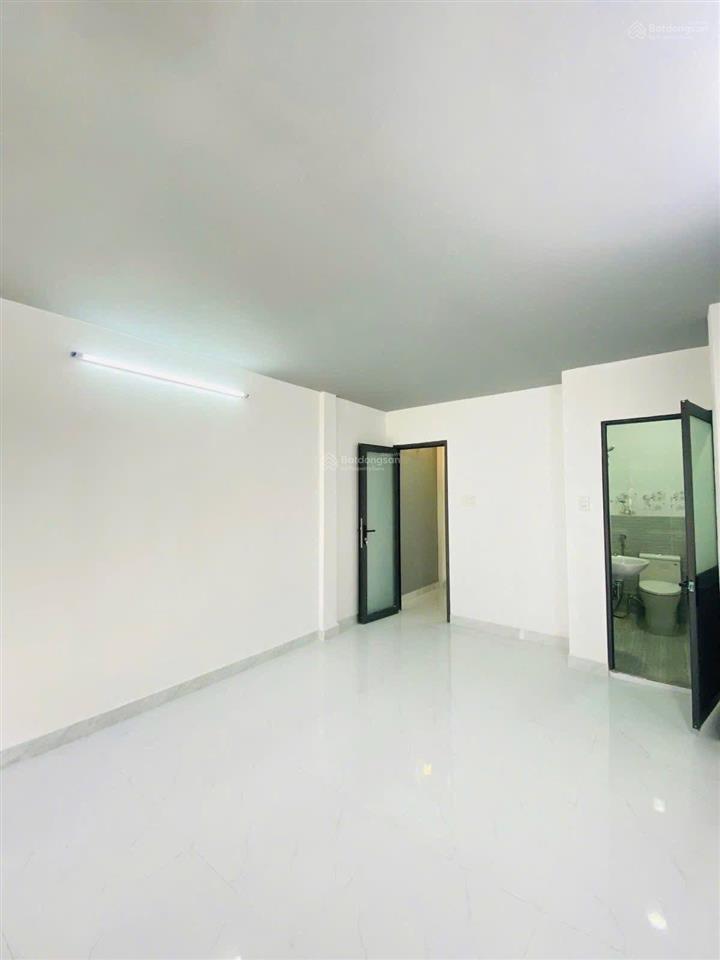 Giá tốt  hẻm 3m gần mt 71 trần phú quận 5  23m2 ngang 3m45 3 tầng  chỉ 4.9 tỷ