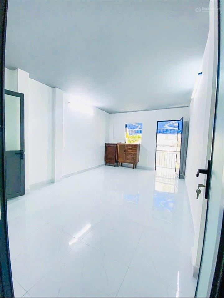 Giá tốt  hẻm 3m gần mt 71 trần phú quận 5  23m2 ngang 3m45 3 tầng  chỉ 4.9 tỷ