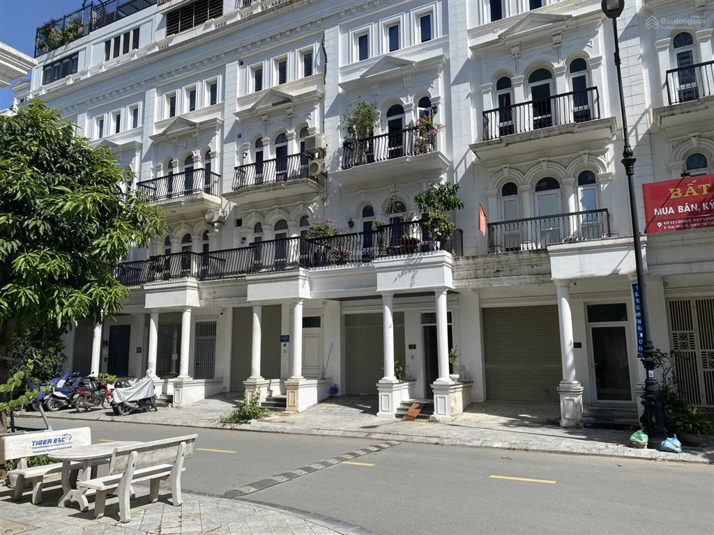 Cho thuê 3 phòng tại t1 và t2, có khu phụ làm bếp