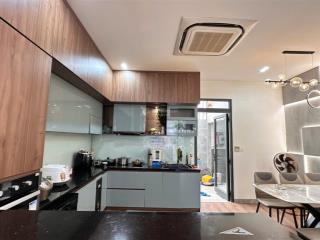 Bán nhà đẹp gói 8 mỹ gia nha trang, lk8.10, hướng đông nam, sân vườn, giá 8 tỷ