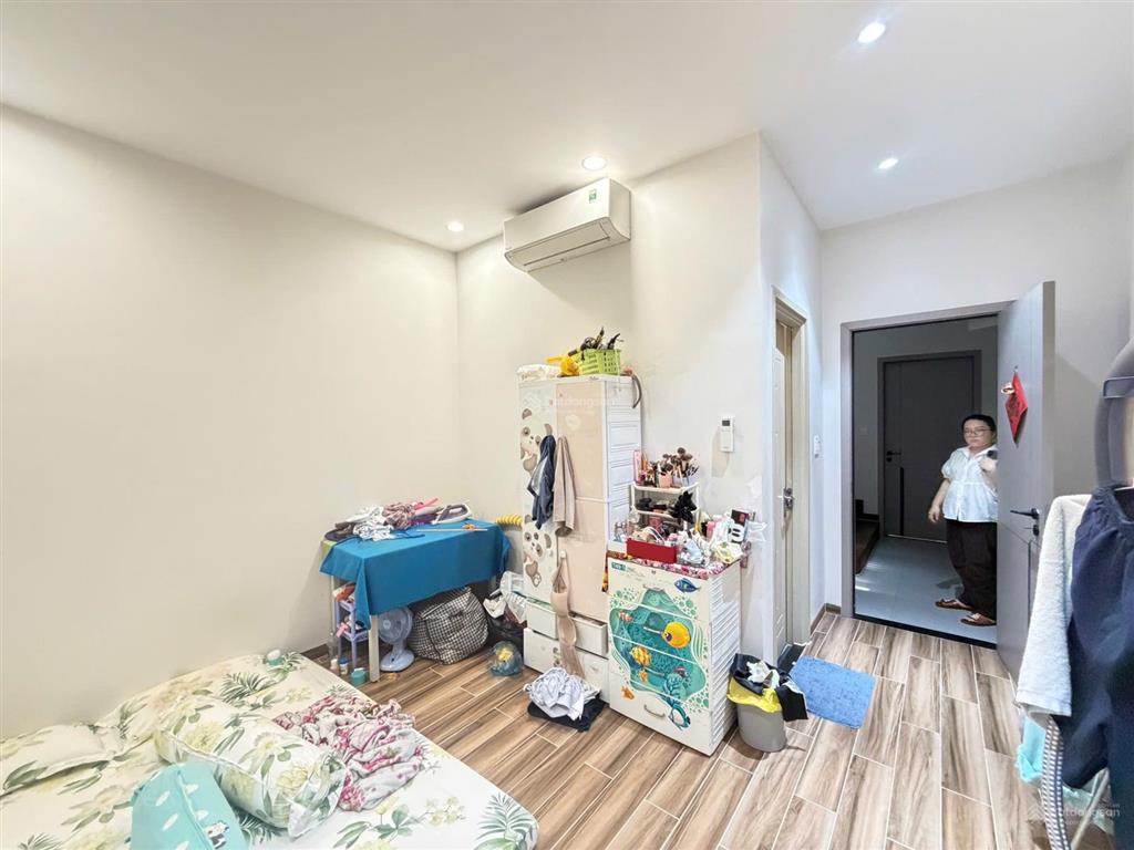 Bán gấp nhà riêng 750/1/38 nguyễn kiệm, p4, q. phú nhuận, 13,5 tỷ, 70,6m2 tổng dt sử dụng 233 m2