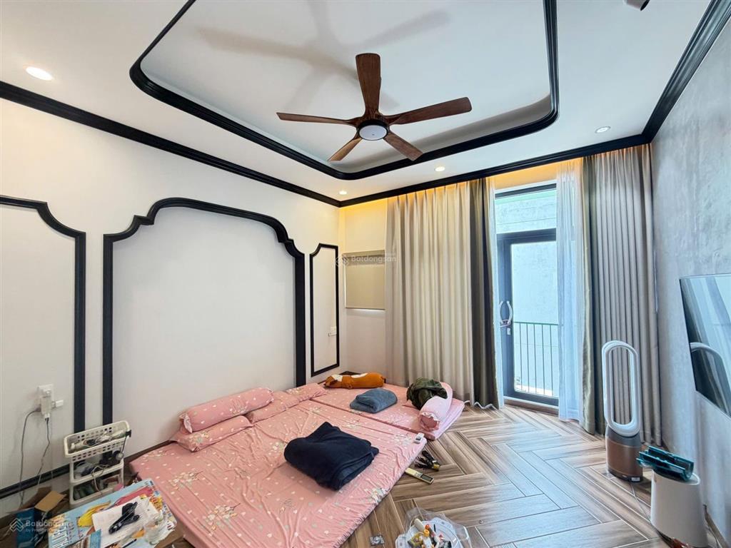 Bán gấp nhà riêng 750/1/38 nguyễn kiệm, p4, q. phú nhuận, 13,5 tỷ, 70,6m2 tổng dt sử dụng 233 m2