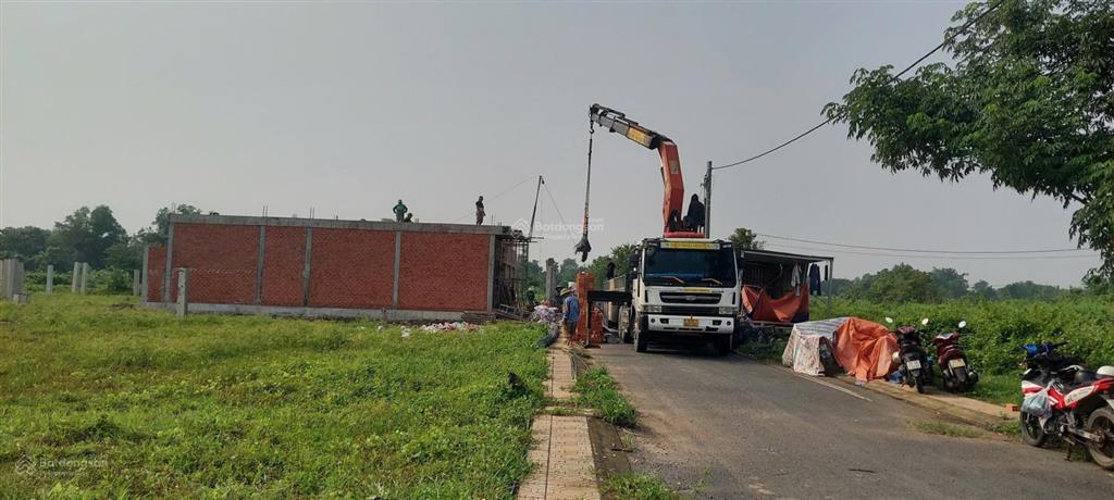 Nhà phố gần trung tâm biên hòa giá 2,7 tỷ (full) sổ sẵn. thanh toán trước chỉ 20%