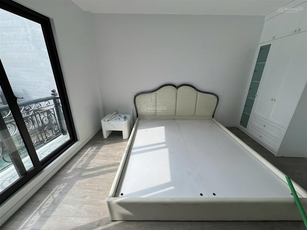Chính chủ bán nhà tự xây vị trí đẹp  full nội thất tổ 8 (thạch bàn cũ ) phường long biên