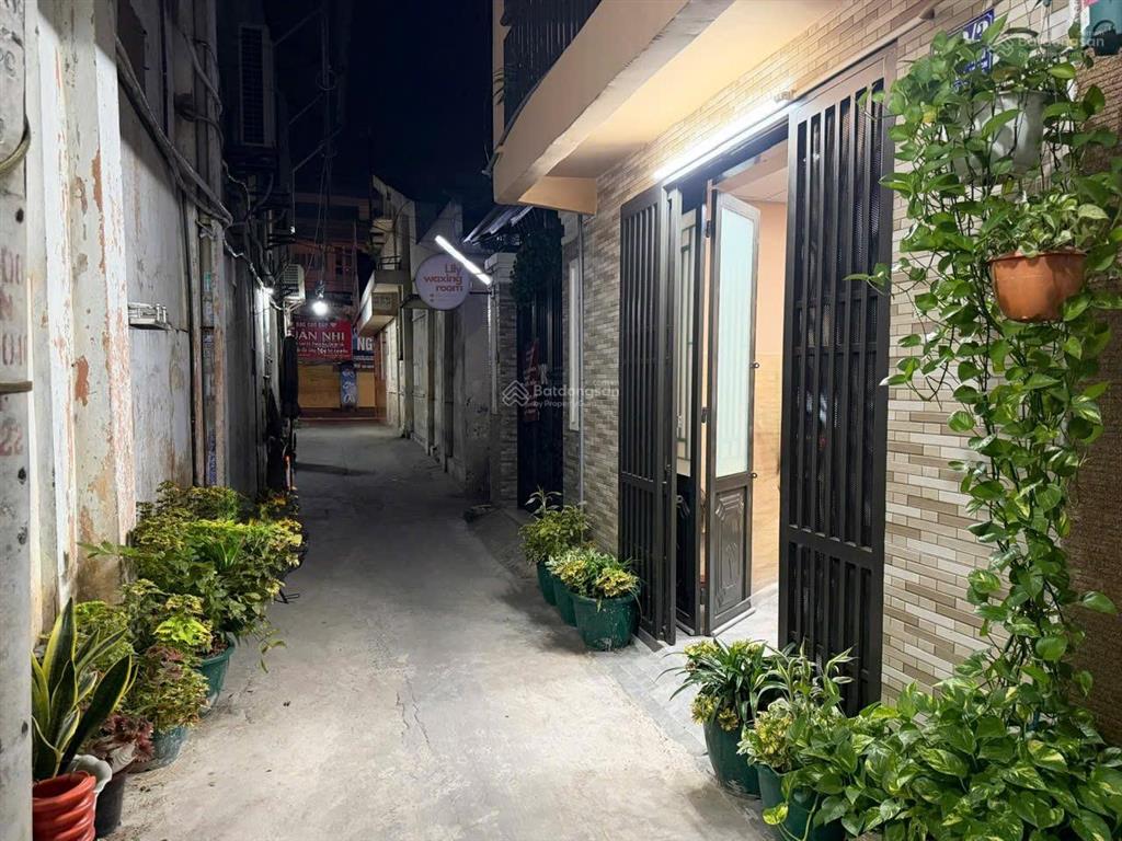 Bán nhà hxh vị trí đẹp, đường nguyễn văn nghi chỉ cách mặt tiền đường chính 20m