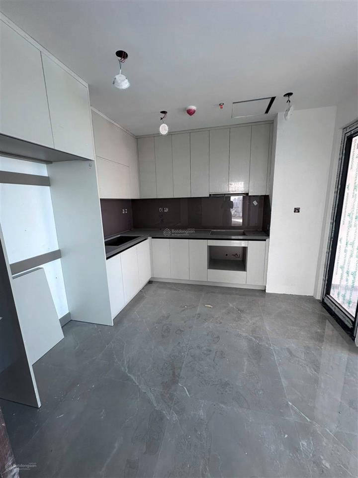Căn hộ sky city phú mỹ hưng  độc quyền 2pn2wc 70m2  giá 5 tỷ   0937 121 ***