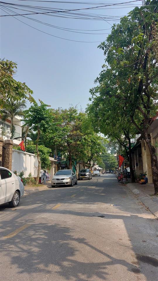 Mặt tiền nguyễn trãi đi bộ chợ kiến thiết hiệp phú quận 9 đường 12m ngang 6m dt 125m2 vị trí đẹp