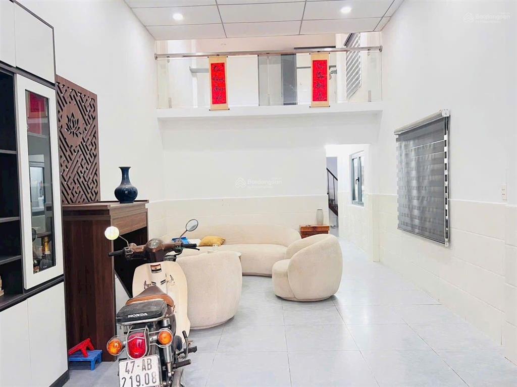 Nhà đẹp ngay hoa lư quang trung, chợ kiến thiết coopmart 80m² đường oto vị trí đẹp tốt chỉ 5.85 tỷ