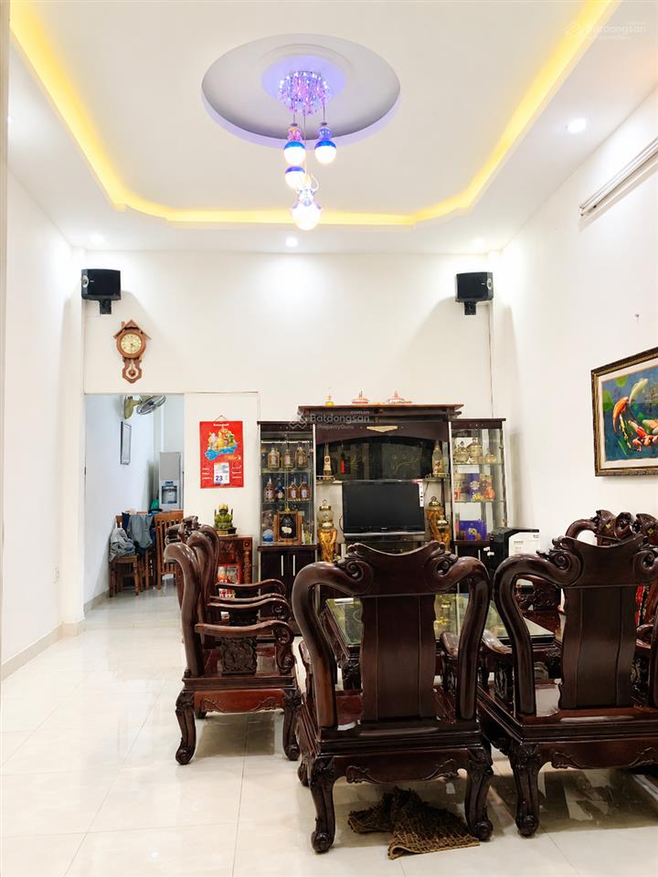 Chủ bán nhà 2 tầng đường 385 lê văn việt đường oto tránh thông nhà đẹp về ở ngay