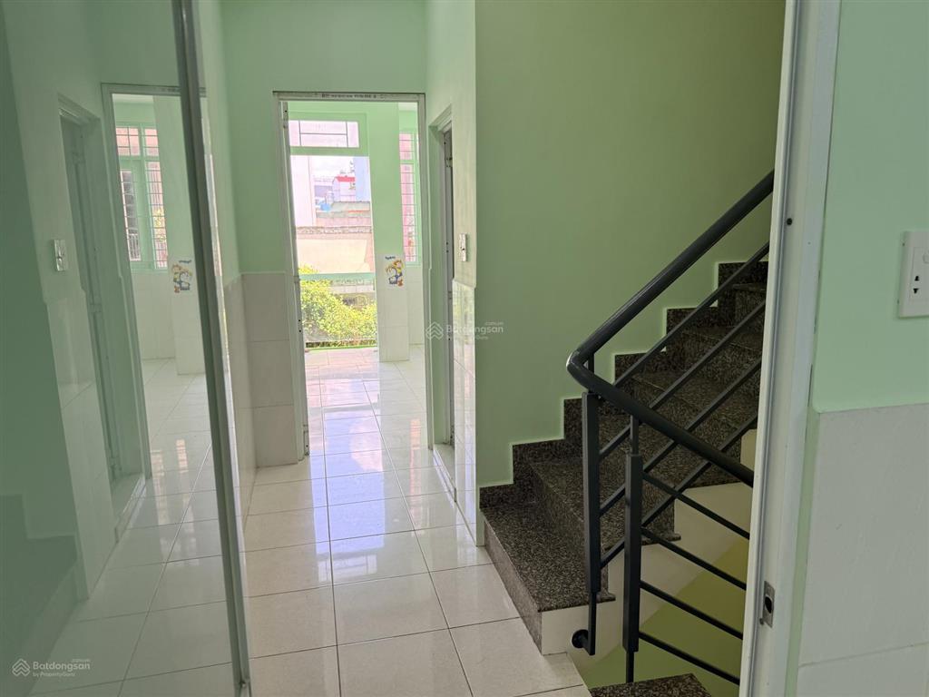 Chính chủ hạ 200 triệu bán nhà q6, đ. văn thân