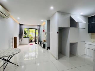 Cho thuê nhà phố camellia  gần ngay mizuki park dương hồng