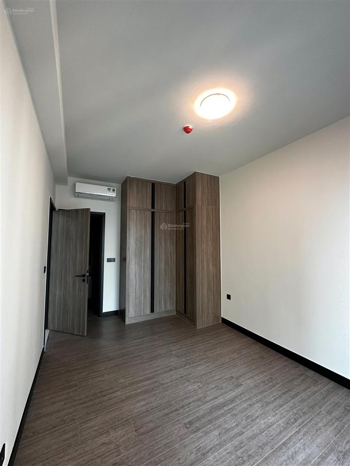 Cho thuê căn hộ de la sol q.4 | 2pn 2wc  81m2  ở liền được