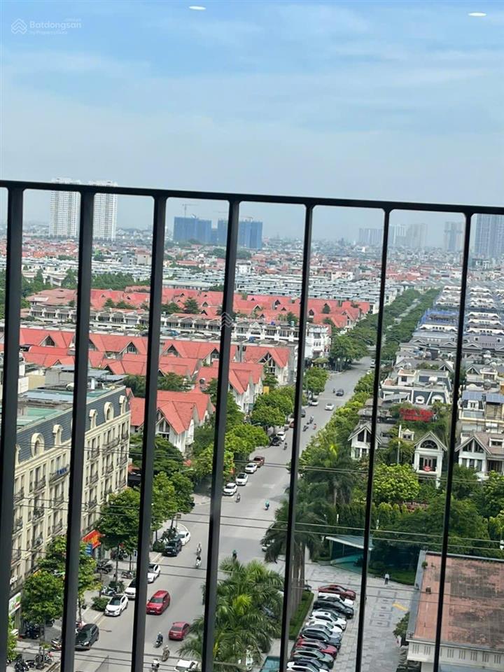 Chính chủ cần bán căn 2pn trục 06 tầng cao view đẹp dự án the charm an hưng hà đông