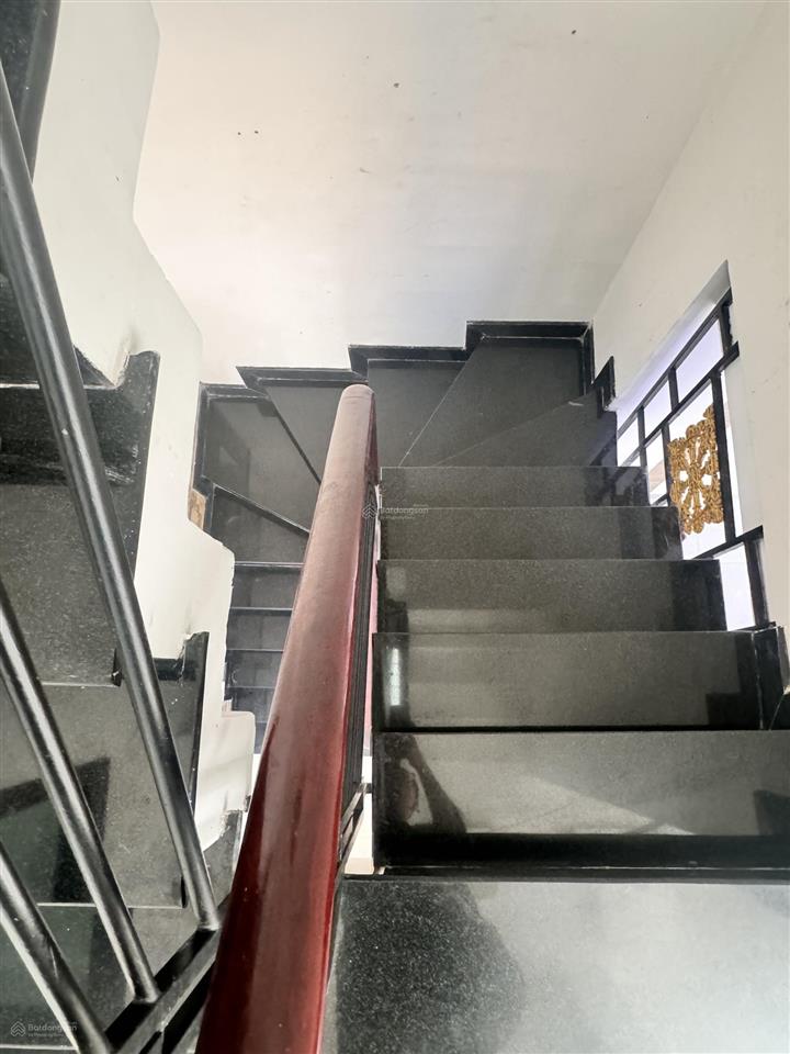 Chính chủ bán nhà trung tâm quận 3 hẻm 306 nguyễn thị minh khai 3 x 9.5 3 lầu st 6 tỷ 8 hẻm 3m5