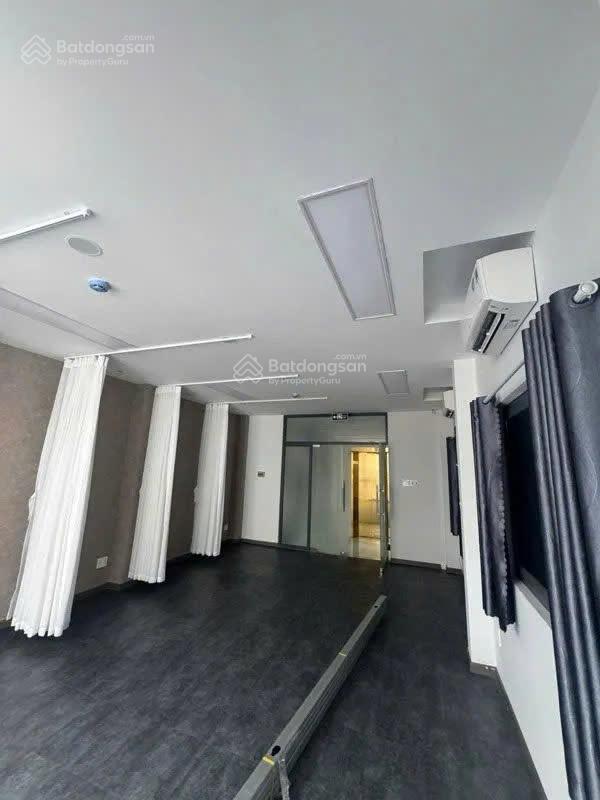 31 tỷ 1 quận 1 mặt tiền đề thám 4.7 x 11 5 lầu