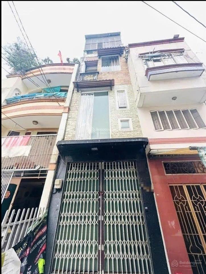 Nhà q3  nguyễn thị minh khai  3 lầu 5pn  chỉ 6.5 tỷ  hiếm