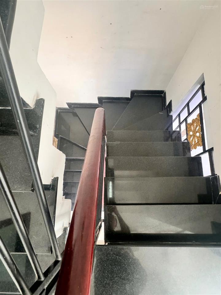 Nhà q3  nguyễn thị minh khai  3 lầu 5pn  chỉ 6.5 tỷ  hiếm