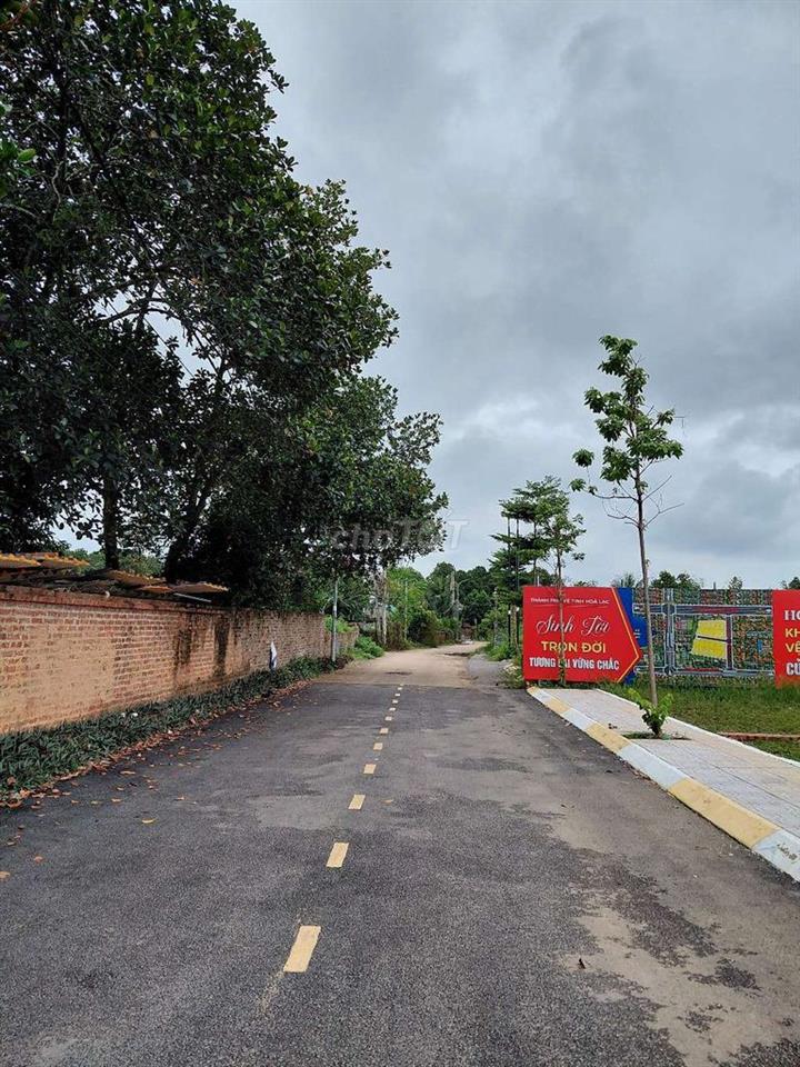Đất La Gián ,Sơn Tây,HN ,cách qlo 21 chỉ 100m ,2 mặt tiền ,kinh doanh
