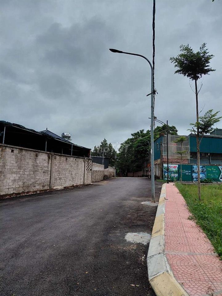 Trục Chính,Đồng Trạng Sơn Tây,ra,qlo 21 chỉ 50m ,giá rẻ bèo 100m ,2 mt