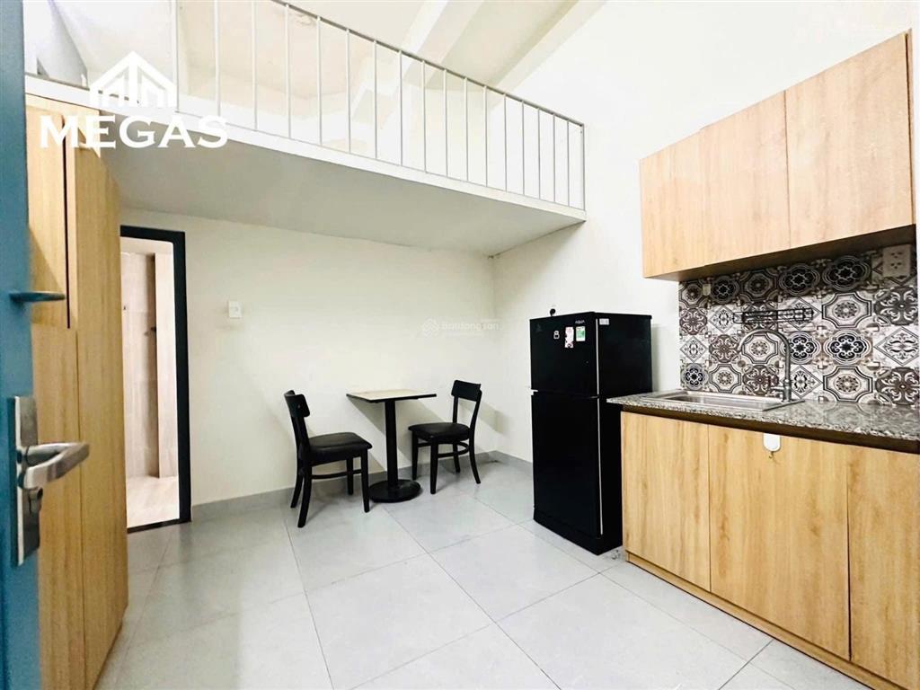 Căn hộ duplex full nội thất bancol sau ngay thoại ngọc hầu  hoà bình  đh văn hiến