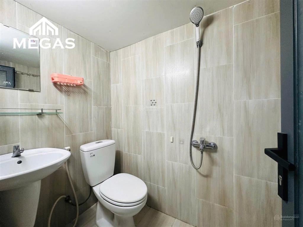 Căn hộ duplex full nội thất bancol sau ngay thoại ngọc hầu  hoà bình  đh văn hiến