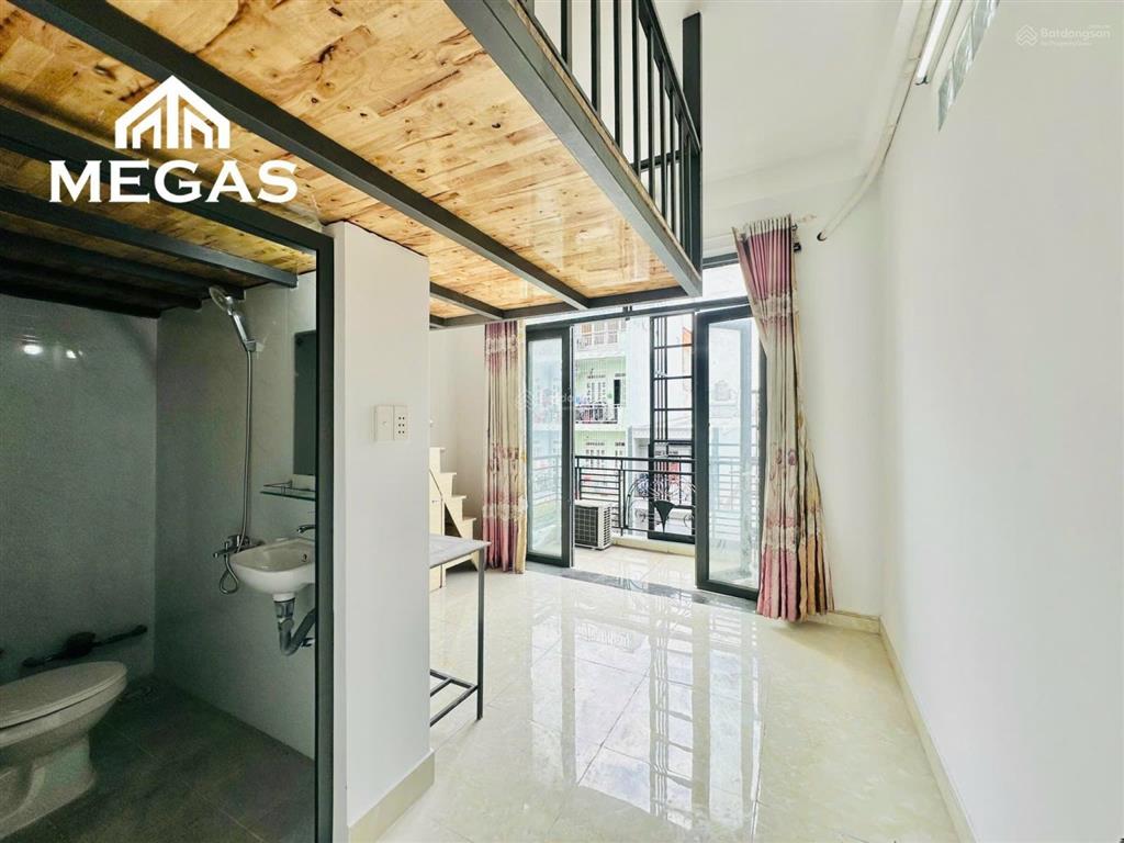 Phòng gác gỗ cao cấp nằm ngay lê thúc hoạch  nguyễn sơn  aeon tân phú