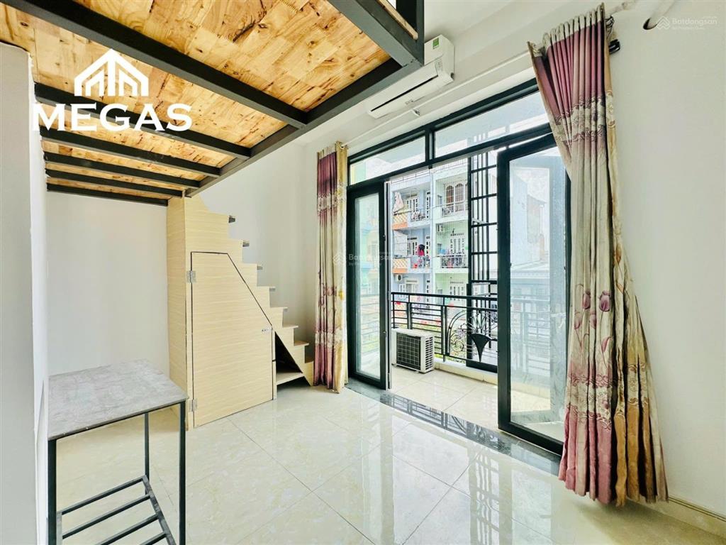 Phòng gác gỗ cao cấp nằm ngay lê thúc hoạch  nguyễn sơn  aeon tân phú