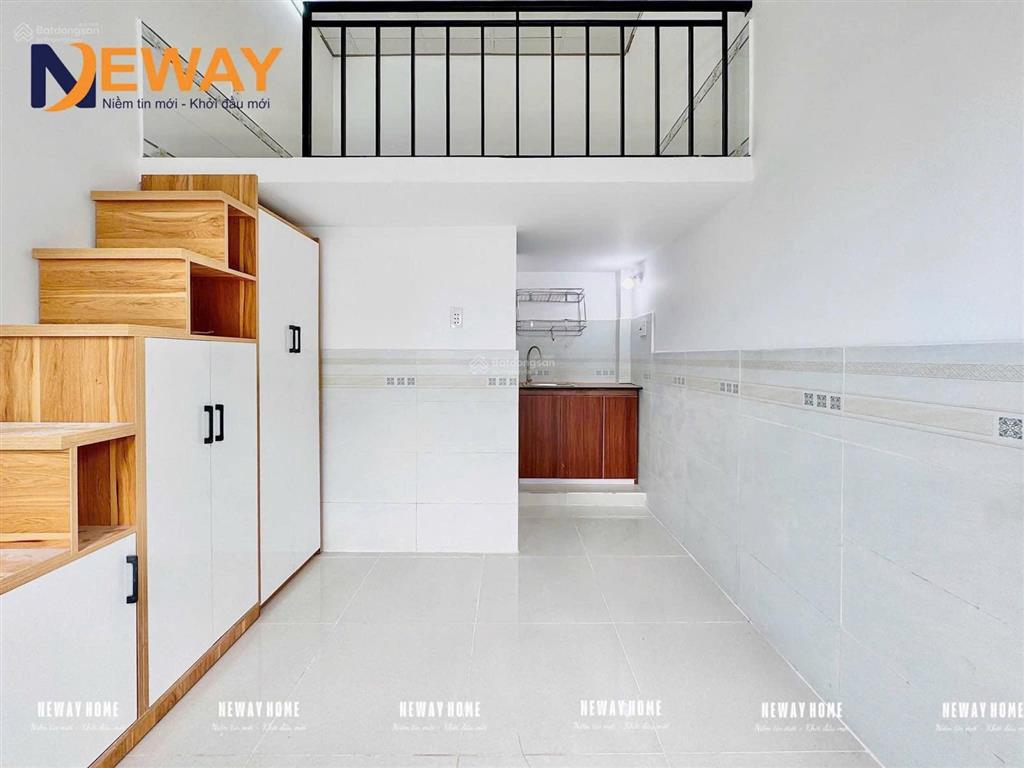 Phòng có gác cao ngay chợ tân hương  trung tâm tân phú  đh văn hiến  đh công thương