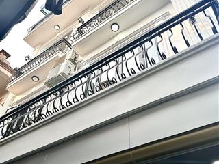 Nhà đẹp 4 tầng xây mới miếu hai xã, oto đỗ gần nhà