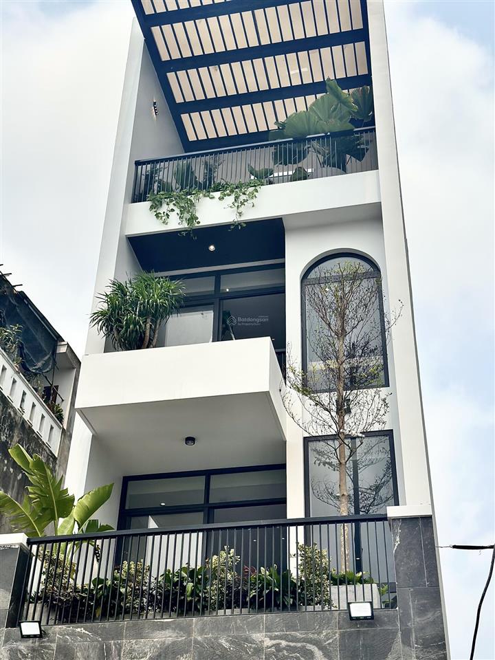 Nhà 4 tầng thang máy mặt đường tuyến 2 thiên lôi  aeon mall  full nội thất  đường ô tô