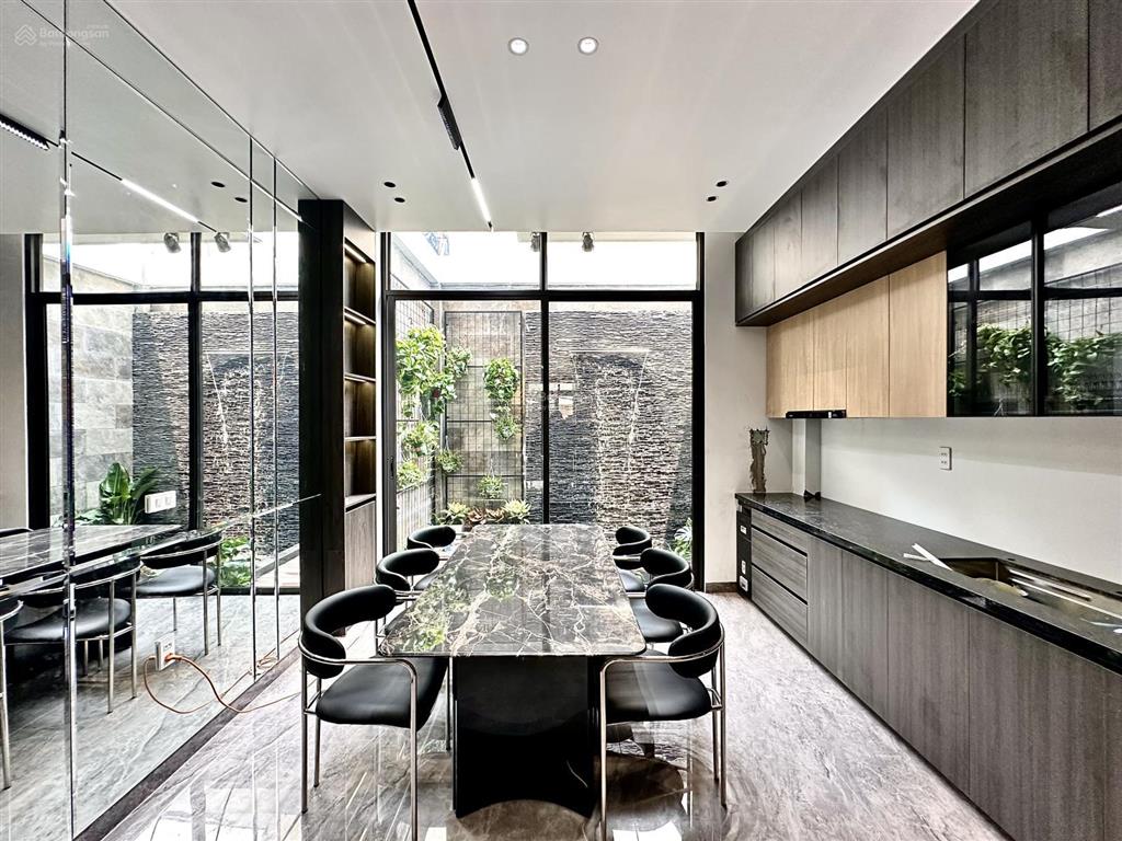 Nhà 4 tầng thang máy mặt đường tuyến 2 thiên lôi  aeon mall  full nội thất  đường ô tô