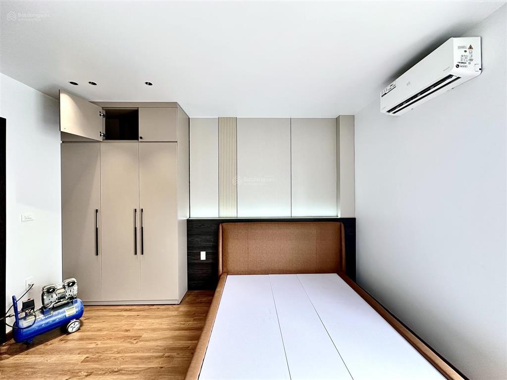 Nhà 4 tầng thang máy mặt đường tuyến 2 thiên lôi  aeon mall  full nội thất  đường ô tô