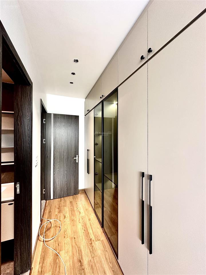 Nhà 4 tầng thang máy mặt đường tuyến 2 thiên lôi  aeon mall  full nội thất  đường ô tô