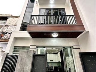 Nhà 4 tầng xây mới sân cổng riêng phố lê lợi  ô tô đỗ gần nhà